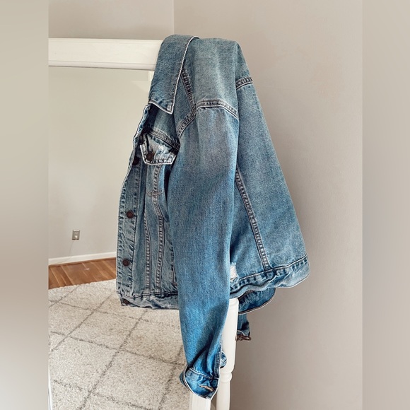 weathered jean jacket from abercrombie & fitch - Picture 2 of 2